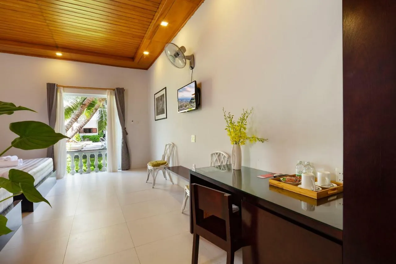La Paloma Villa Nha Trang