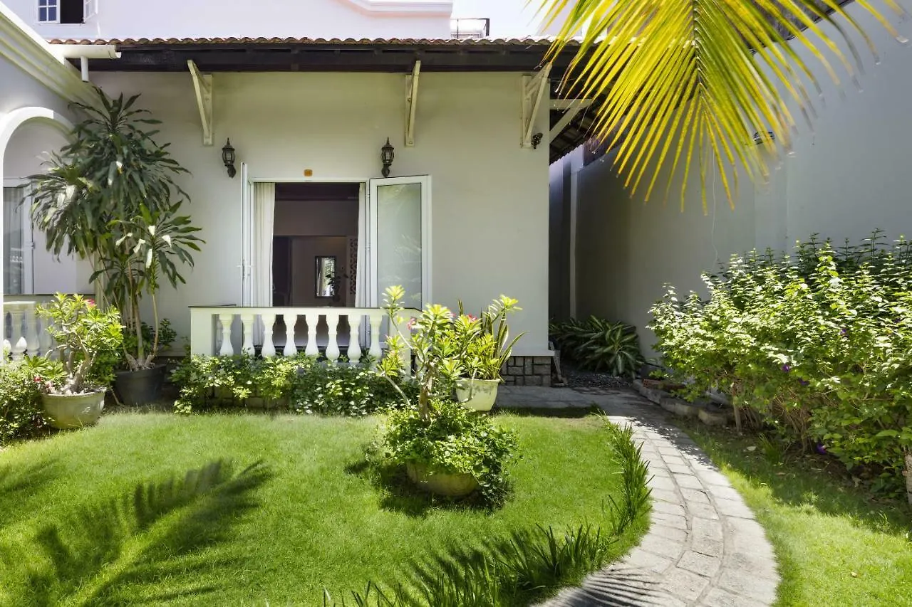 La Paloma Villa Nha Trang 3*,